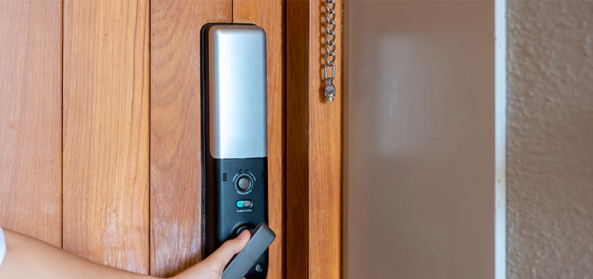 Home Security Electronic Locks Upgrades in Poinciana, FL