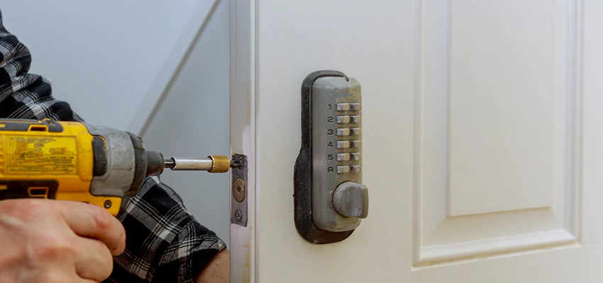 Digital Locks For Home Invasion Prevention in Poinciana, FL